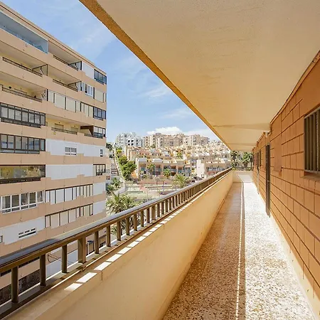 037 Blue Laguna - Alicante *